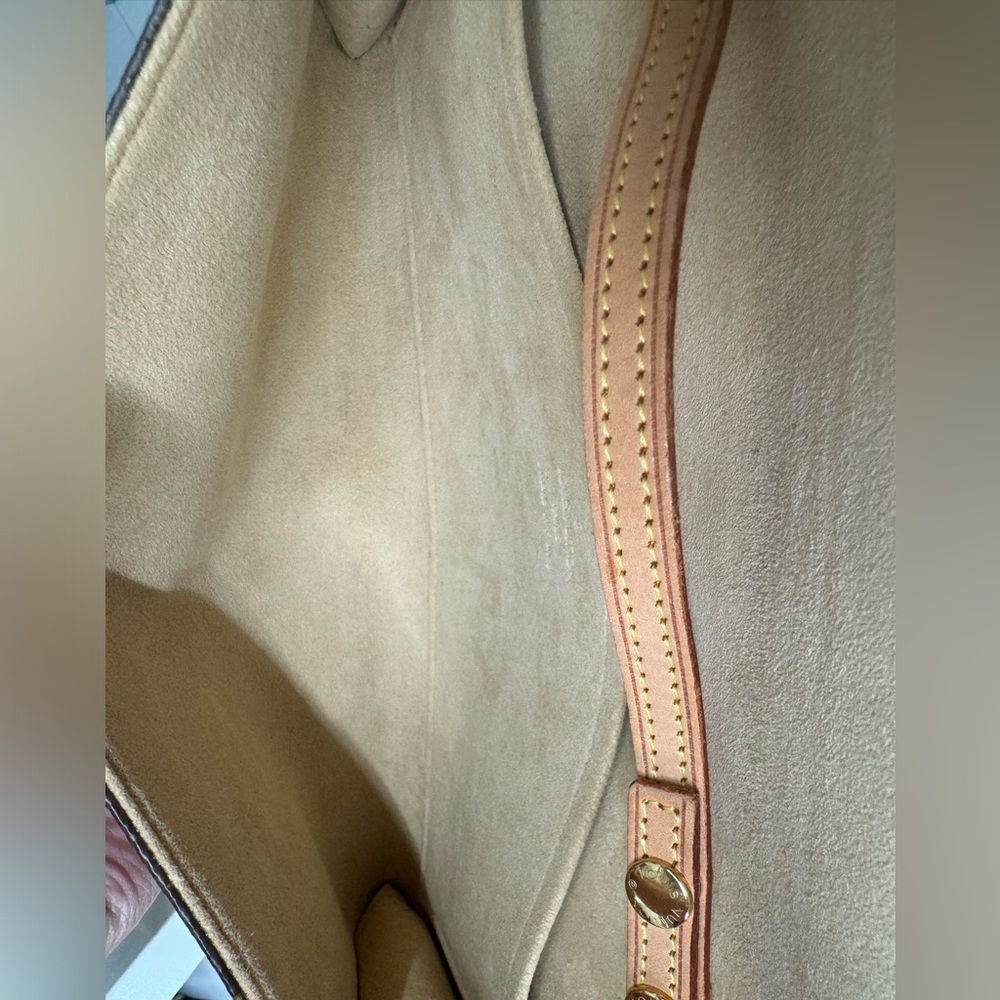 💯Authentic Louis Vuitton Monogram Twin GM Pochette - Picture 7 of 9